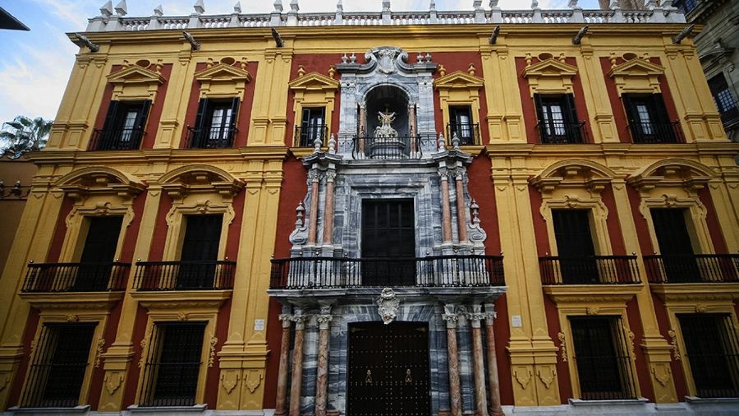Fundación Unicaja y el Obispado de Málaga acuerdan la cesión del Palacio Episcopal para la celebración de actividades culturales