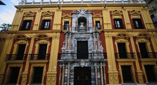 Fundación Unicaja y el Obispado de Málaga acuerdan la cesión del Palacio Episcopal para la celebración de actividades culturales