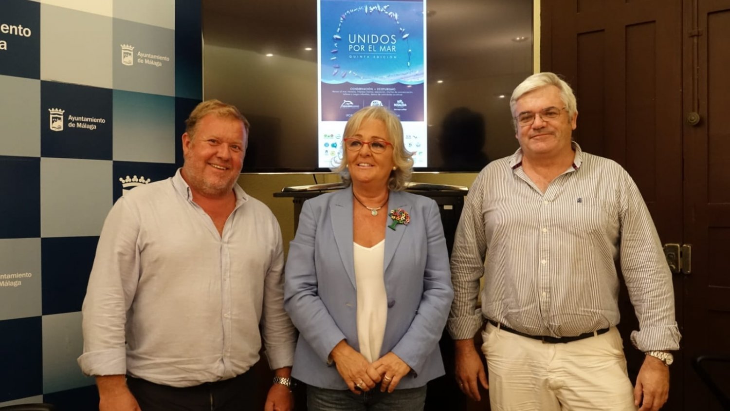 La playa de La Malagueta se convierte en escenario para reivindicar un mar limpio y lleno de vida