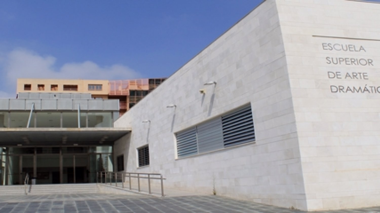 El inicio del curso en las Enseñanzas Artísticas Superiores completa la incorporación del alumnado a las aulas