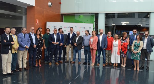 Andalucía Hub iniciará un programa para captar y retener el talento tecnológico en el sector turístico de la región