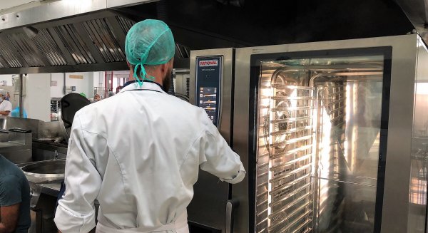 Finaliza la primera fase de actuaciones de mejora en la cocina del Hospital Virgen de la Victoria