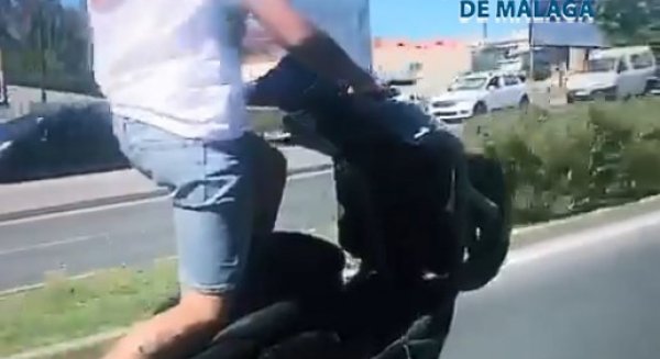 Detenido por conducir de manera temeraria y a velocidad excesiva mientras se grababa con el móvil