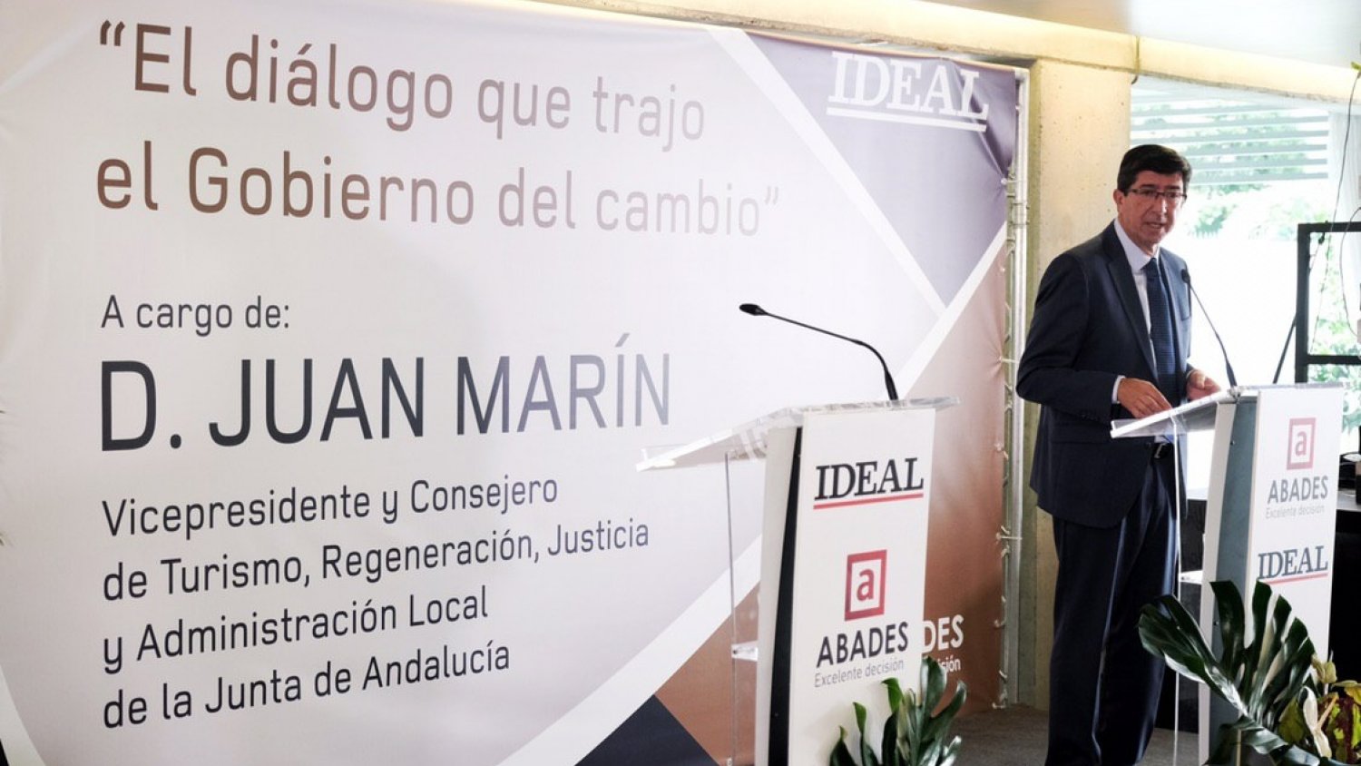Marín anuncia que las primeras ayudas para paliar los efectos de la gota fría llegarán esta semana