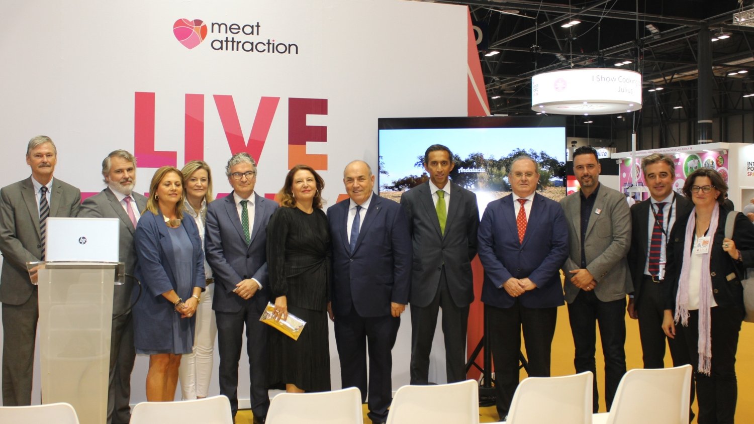Carmen Crespo traslada el apoyo del Gobierno andaluz a las empresas cárnicas presentes en Meat Attraction