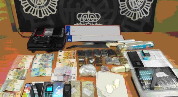 La Policía Nacional detiene a un hombre por utilizar un trastero como almacén de droga y objetos robados