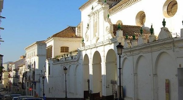 Adelante presentará iniciativas para recuperar y dar valor al patrimonio cultural e histórico de Vélez Málaga