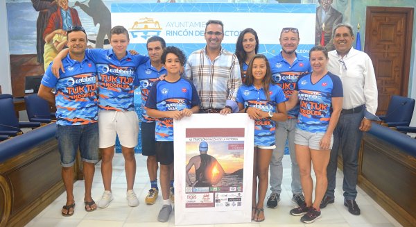 Hasta 400 deportistas a nivel regional participarán en el 'VI Triatlón Sprint' de Rincón de la Victoria
