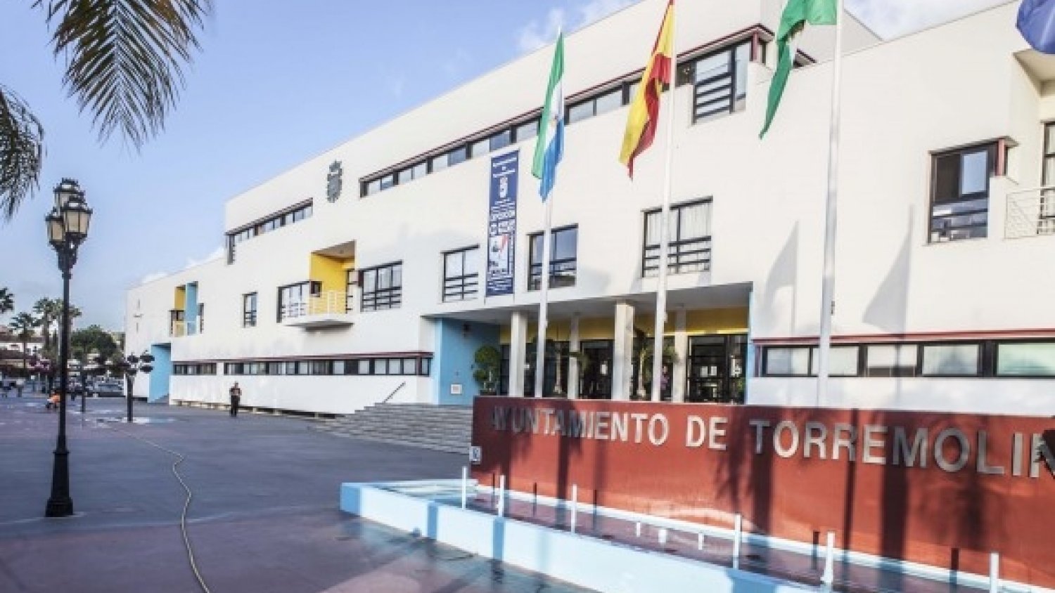 El Ayuntamiento de Torremolinos comienza a otorgar las ayudas al estudio de Infantil, Primaria y Secundaria