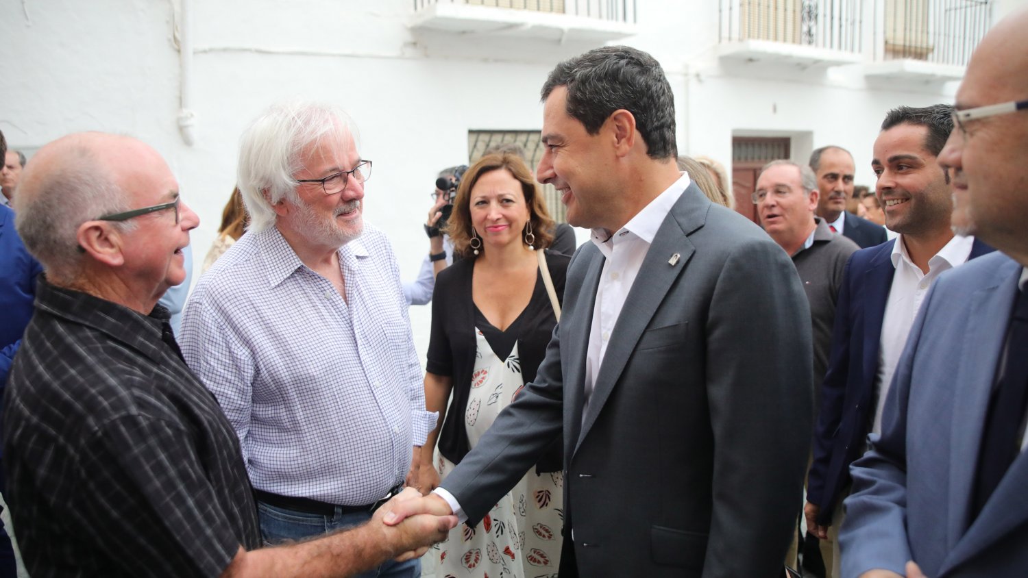 Moreno asegura que ya se está trabajando para regularizar los 300.000 inmuebles en situación anómala