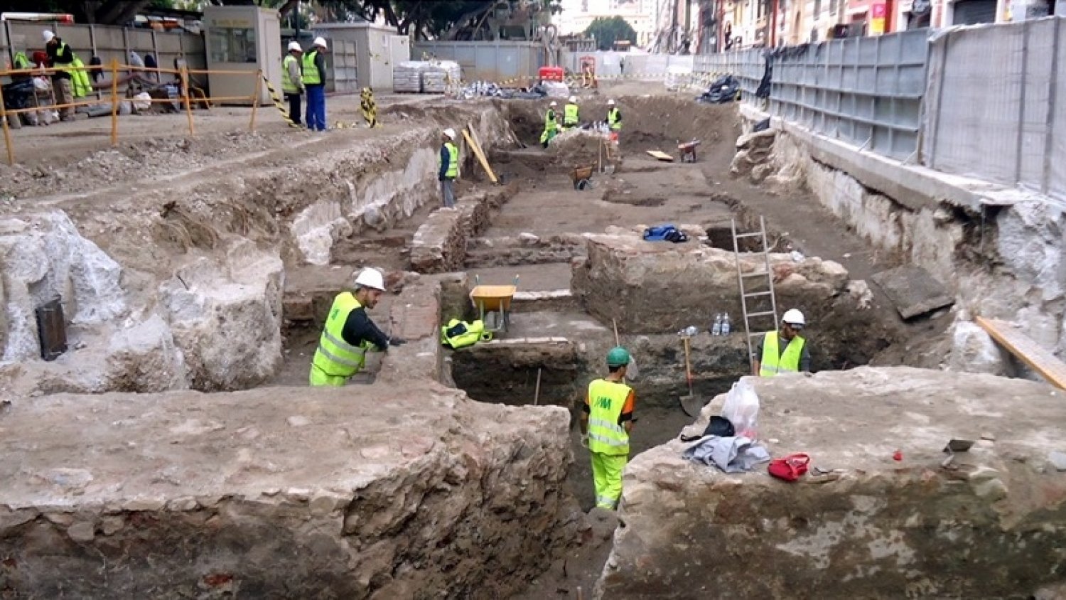 PSOE y Adelante interpelarán mañana a la consejera de Cultura sobre la destrucción de restos arqueológicos por las obras del metro
