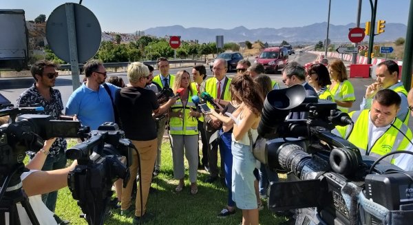 La Consejería de Fomento habilita tres carriles de acceso al PTA para evitar atascos por las obras