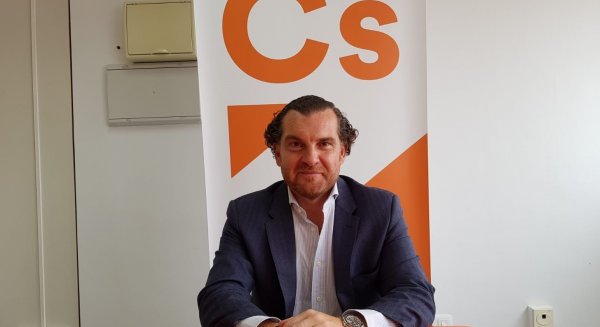 Ciudadanos solicita al Ayuntamiento de Benalmádena un servicio de aerovigilancia con drones en las playas de la localidad