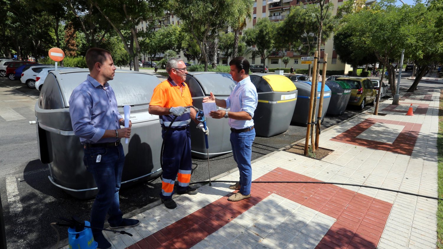 Marbella pondrá en marcha durante veinte días un plan especial de limpieza de contenedores