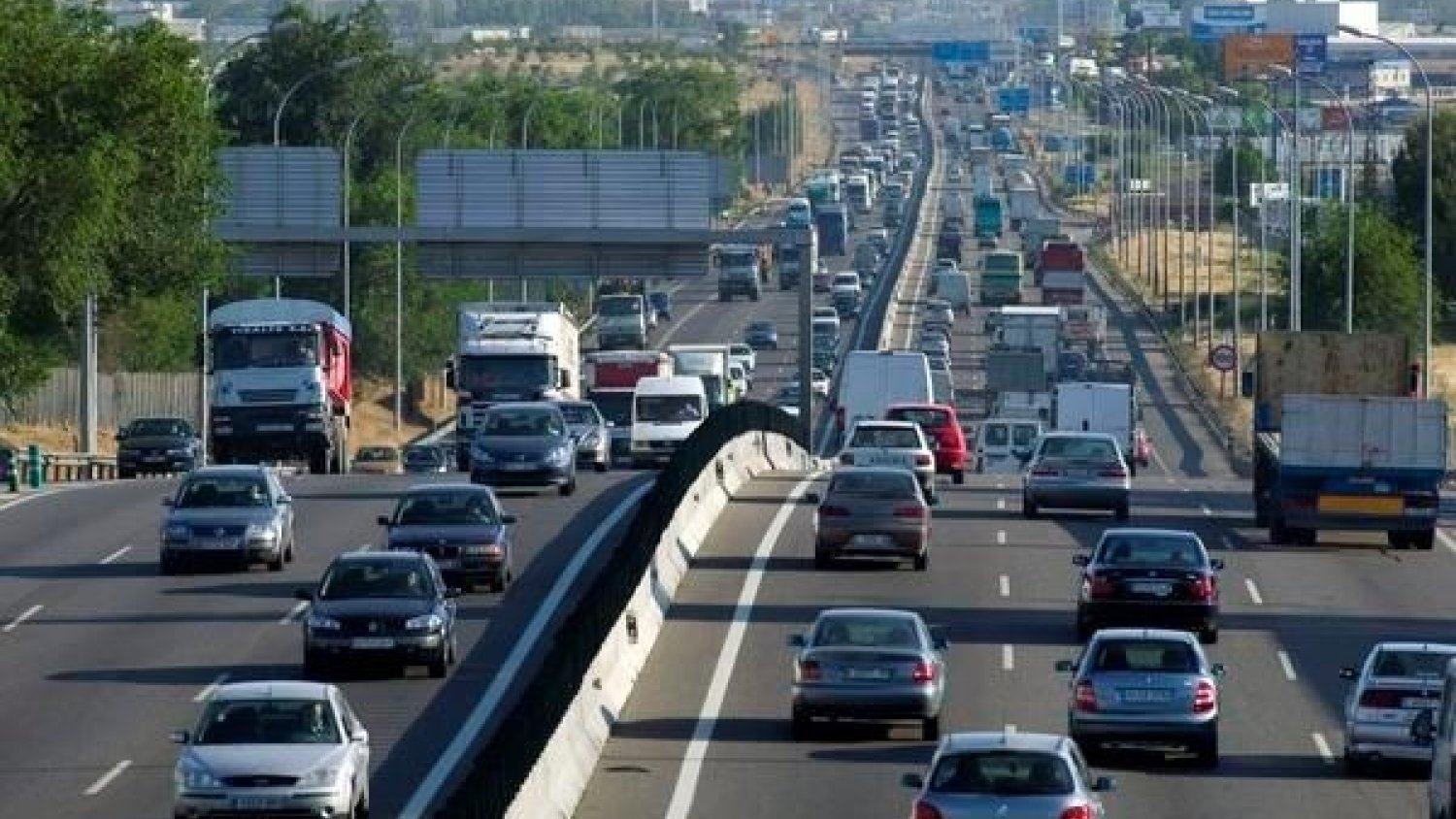 La DGT pone en marcha el dispositivo especial de vigilancia y regulación para la 'Operación Retorno del Verano 2019’