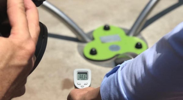 Ciudadanos critica que el Ayuntamiento de Fuengirola rechace una propuesta para dotar a parques y plazas de sombra