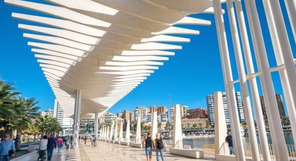 Málaga acumula 275.000 pernoctaciones durante julio y consigue la mejor cifra de esta década
