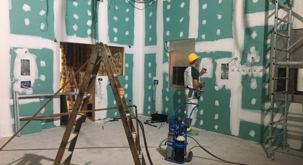 El Hospital Civil comienza con los trabajos de reparación y mejora de sus quirófanos