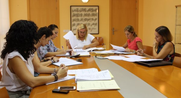 Fuengirola completará a finales de octubre la contratación de 209 parados a través de los planes de empleo