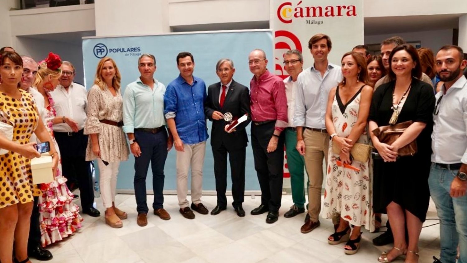 El PP de Málaga entrega el premio 'Populares del Año' a Cruz Roja y reconoce 