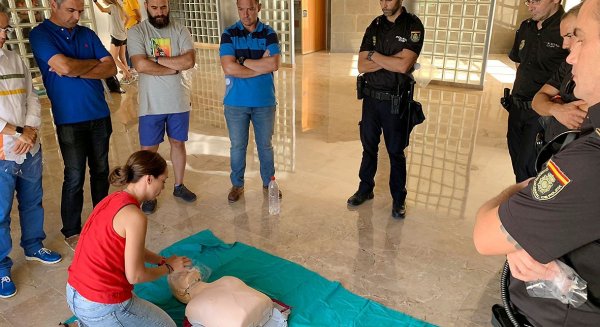 La Feria de Antequera contará con 12 desfibriladores portátiles con el objetivo de ser 