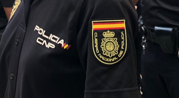 La Policía Nacional detiene a un hombre por simular ser víctima de un robo a mano armada por parte de tres individuos