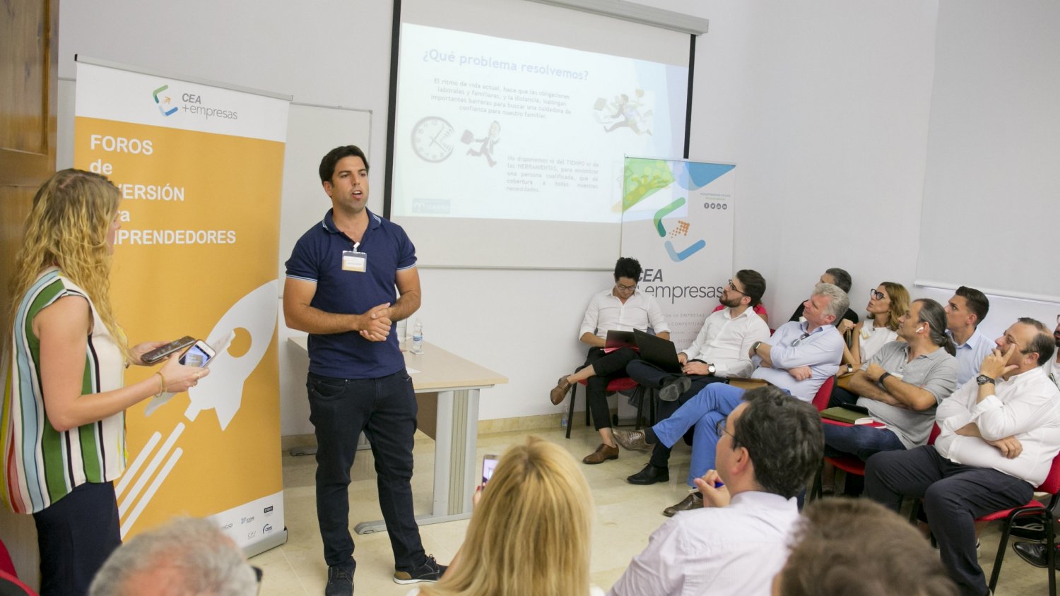 Unicaja Banco participa en los Foros de Inversión para Emprendedores de la CEA en Granada y Málaga