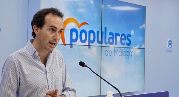 El PP tacha de cinismo que el PSOE hable ahora de caos educativo tras 40 años de abandono