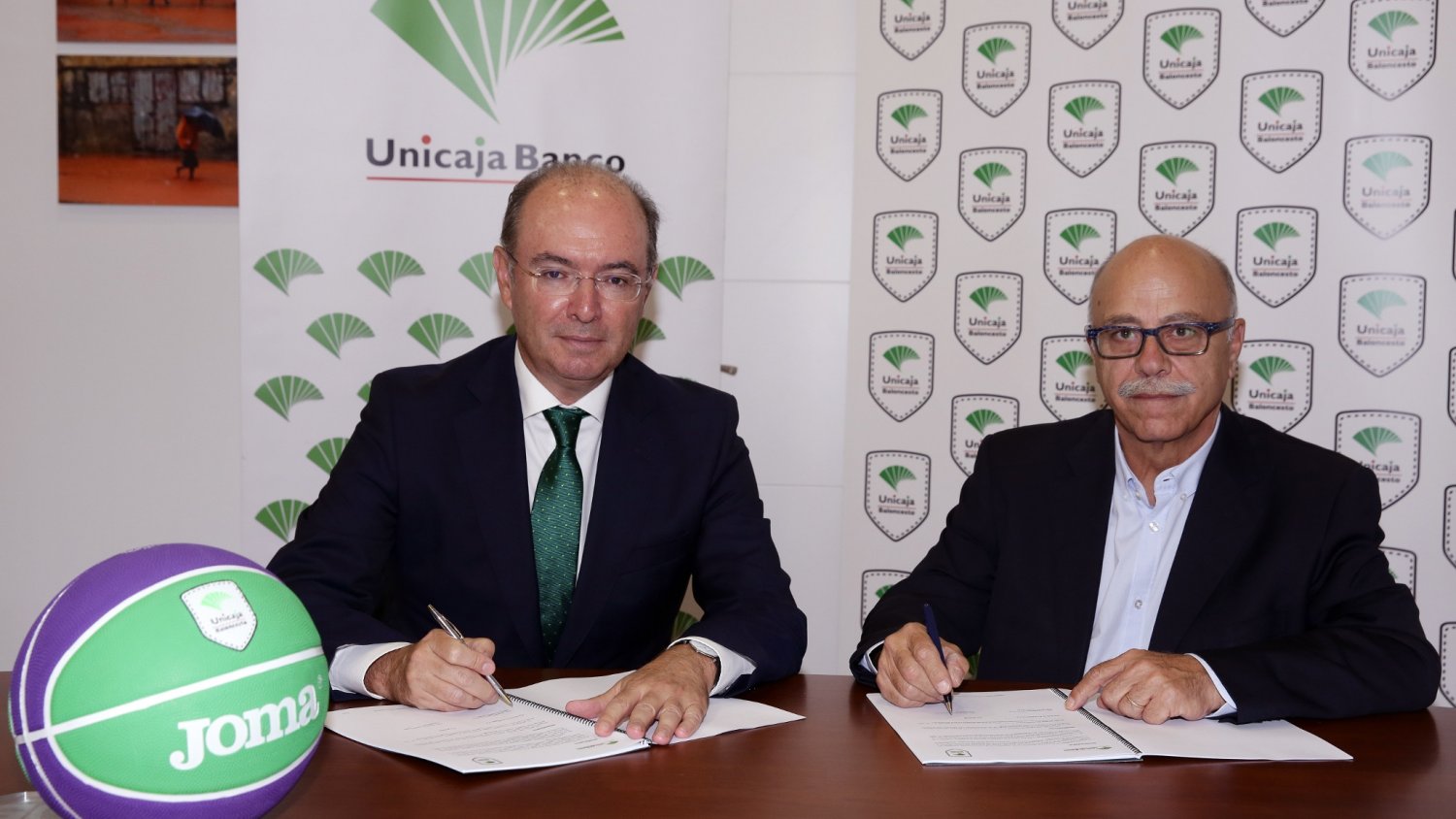 Unicaja Banco bonifica con una tarjeta de hasta 100 euros la domiciliación de nómina a los miembros del Club Unicaja Baloncesto