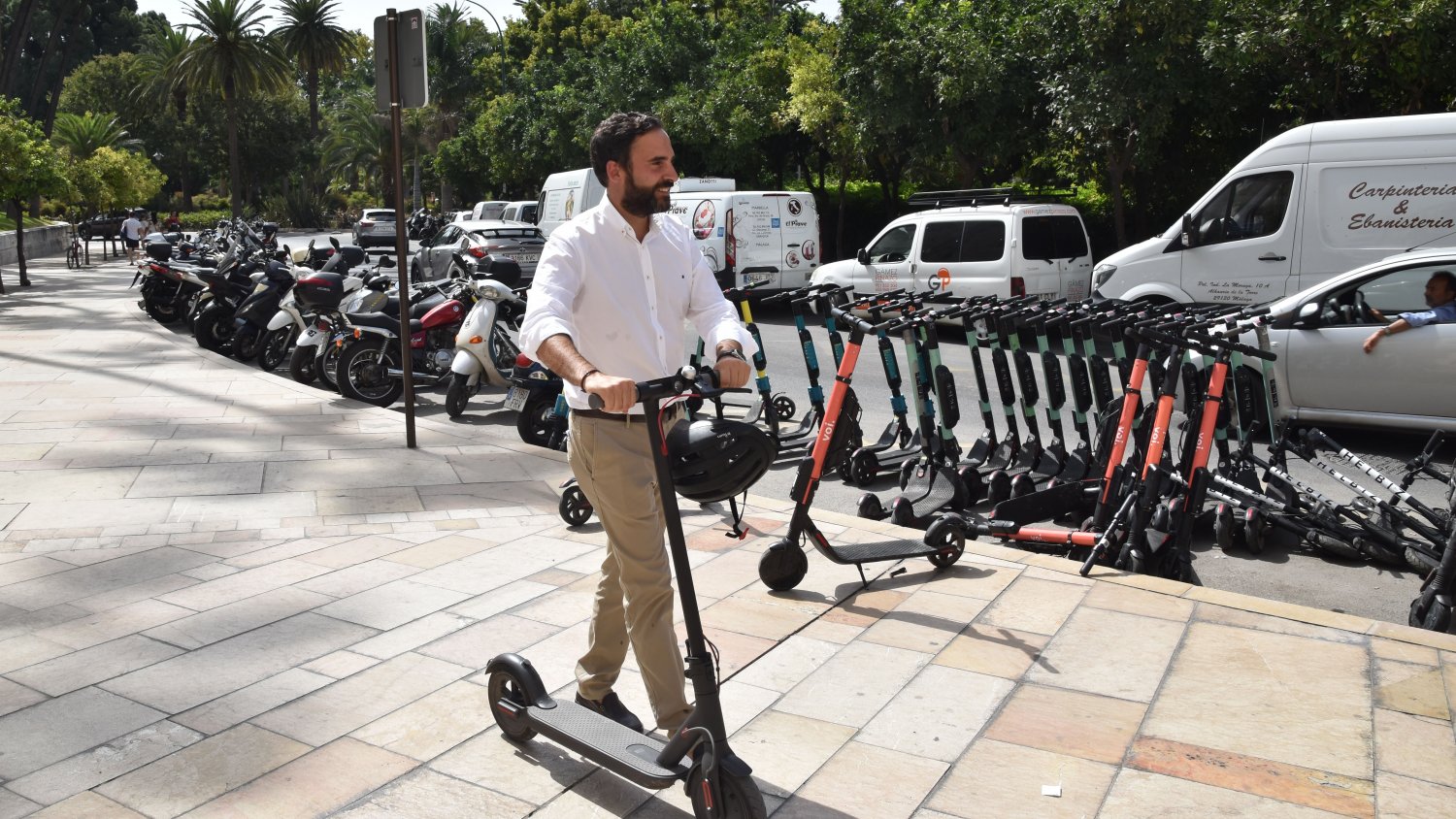 El PSOE pide la regulación de las empresas de patinetes eléctricos