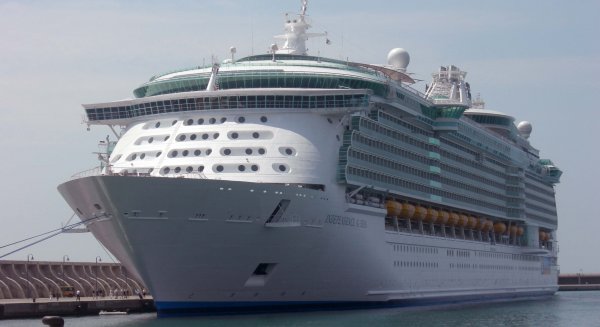 Hasta 15.000 visitantes llegarán a bordo de buques de crucero durante Feria