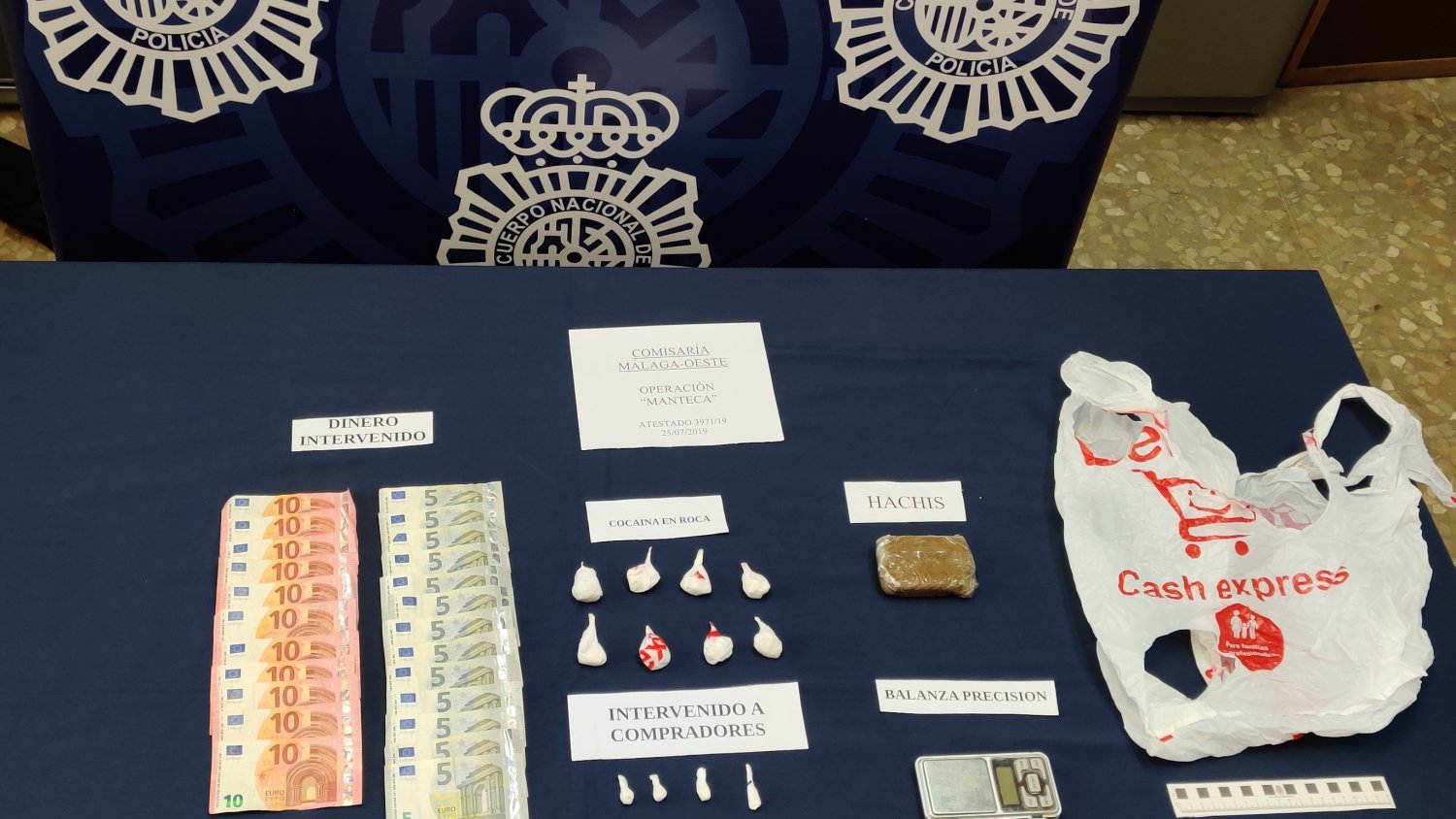 La Policía Nacional detiene a una pareja y a sus hijos menores de edad por vender cocaína desde su domicilio