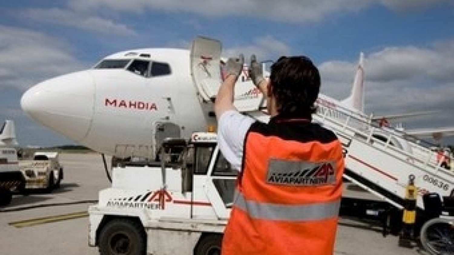 La empresa encargada del embarque y desembarque de pasajeros en el Aeropuerto de Málaga está en huelga