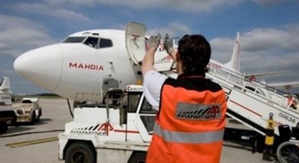 La empresa encargada del embarque y desembarque de pasajeros en el Aeropuerto de Málaga está en huelga