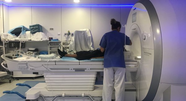 El nuevo equipo de resonancia magnética del Hospital Materno Infantil hará más de 2.500 estudios al año