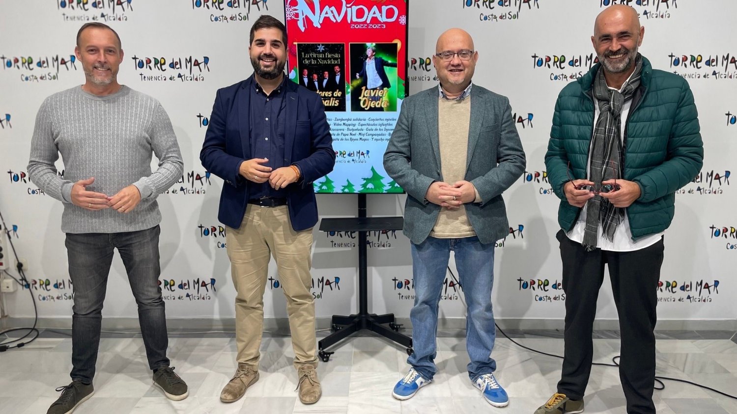 Cantores de Híspalis, pop, rock y flamenco en la Zambombá Solidaria de Torre del Mar