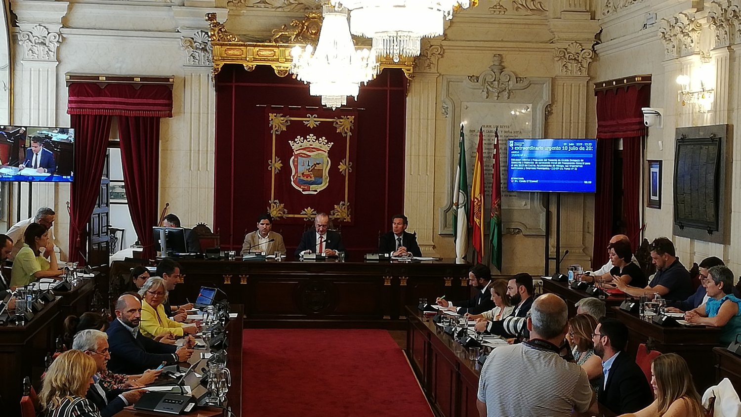 El pleno aprueba por unanimidad ejecutar mejoras en los barrios del Monte Dorado, Gámez, Arroyo España y Nuevo San Andrés-Segunda Fase