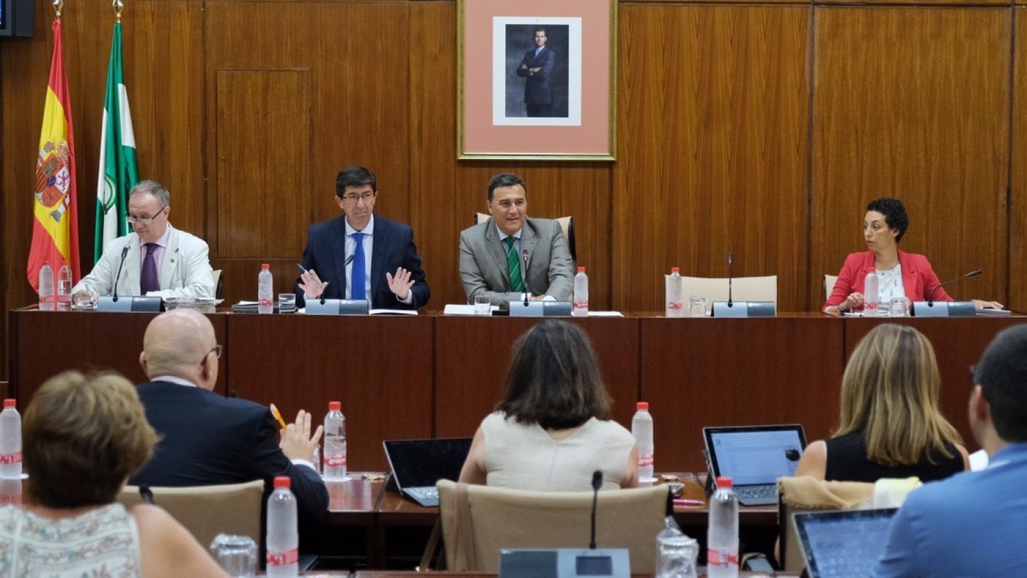 Marín anuncia el impulso a un plan específico de Empleo del Sector Turístico Andaluz