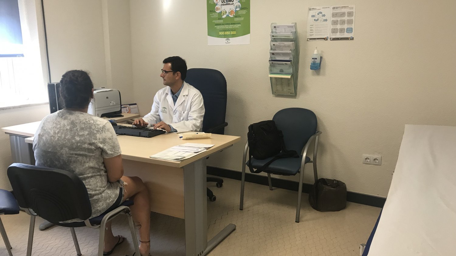 El Hospital Regional de Málaga hace seguimiento a más de 2.000 pacientes con enfermedad intestinal inflamatoria a través de una consulta específica