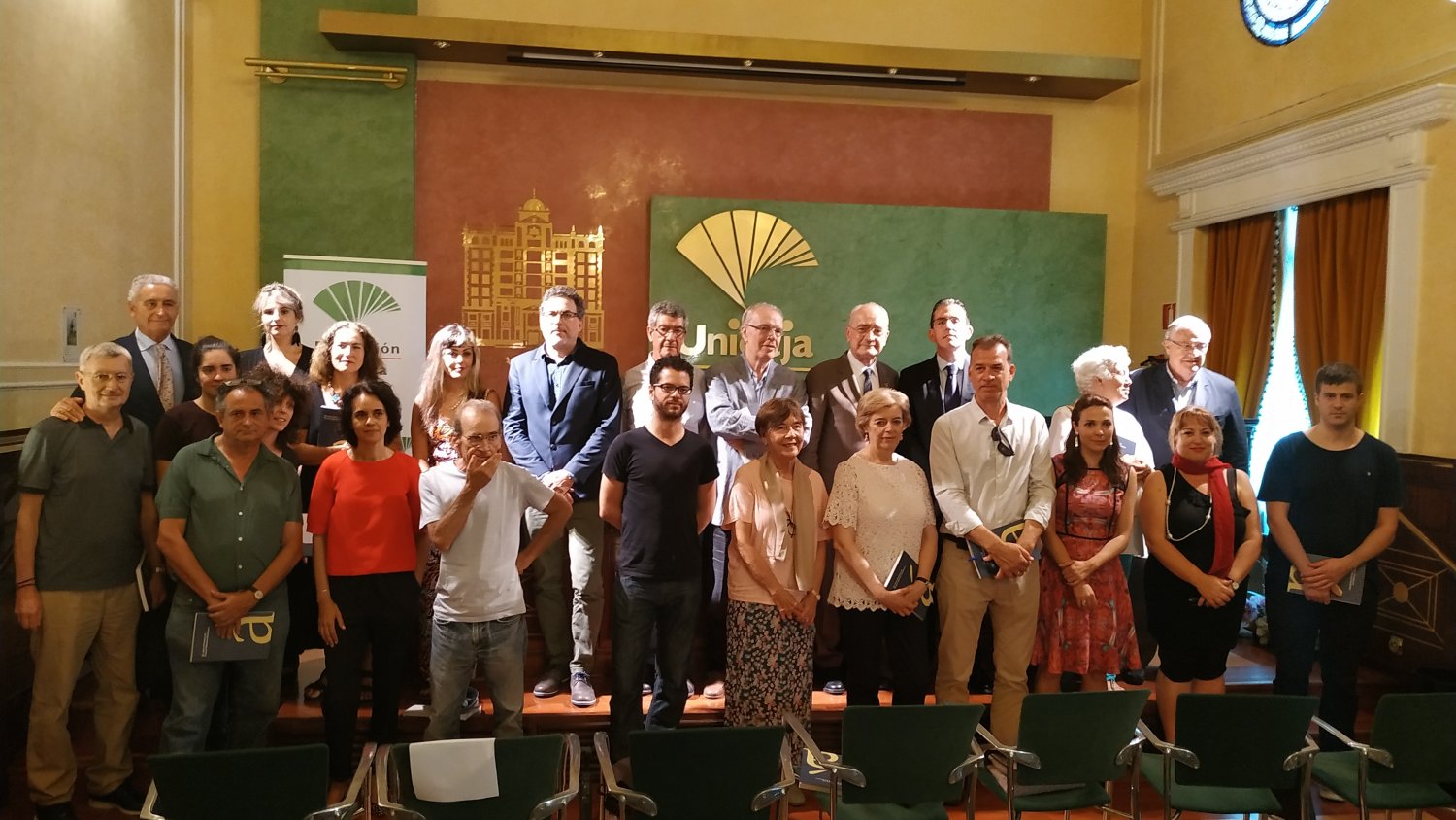 Fundación Unicaja edita el libro conmemorativo ’25 años Premio de Poesía Manuel Alcántara’