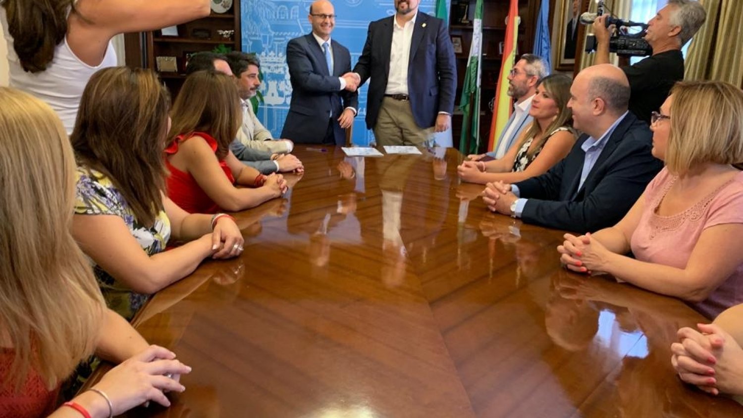 El PSOE y Ciudadanos cierran un acuerdo en Mijas para gobernar juntos durante los próximos cuatro años