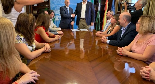 El PSOE y Ciudadanos cierran un acuerdo en Mijas para gobernar juntos durante los próximos cuatro años