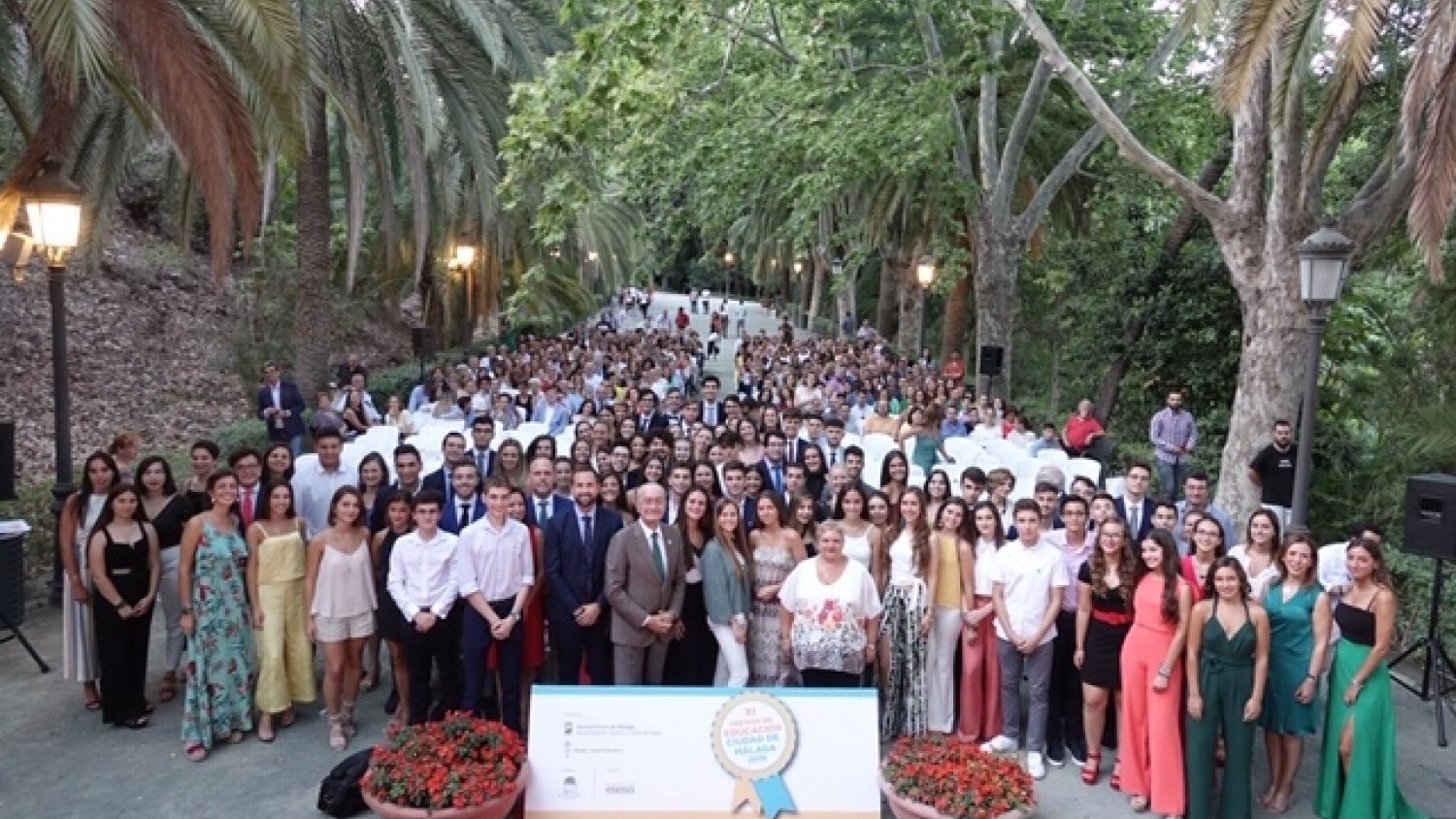 El Ayuntamiento entrega los ‘XI Premios de Educación’ a los 93 mejores expedientes de ESO y Bachillerato de la ciudad de Málaga