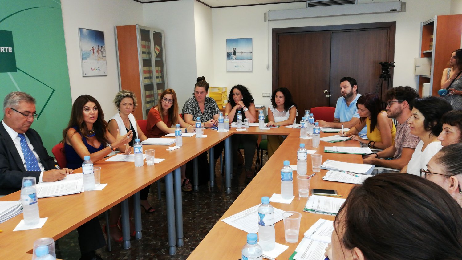 La delegada de Turismo presenta ayudas de 110.000 euros para asociaciones sin ánimo de lucro que trabajan con migrantes