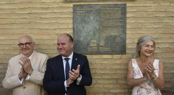 Cultura ultima el Plan Especial de Protección de los Dólmenes de Antequera que ordenará la actividad urbanística en la zona