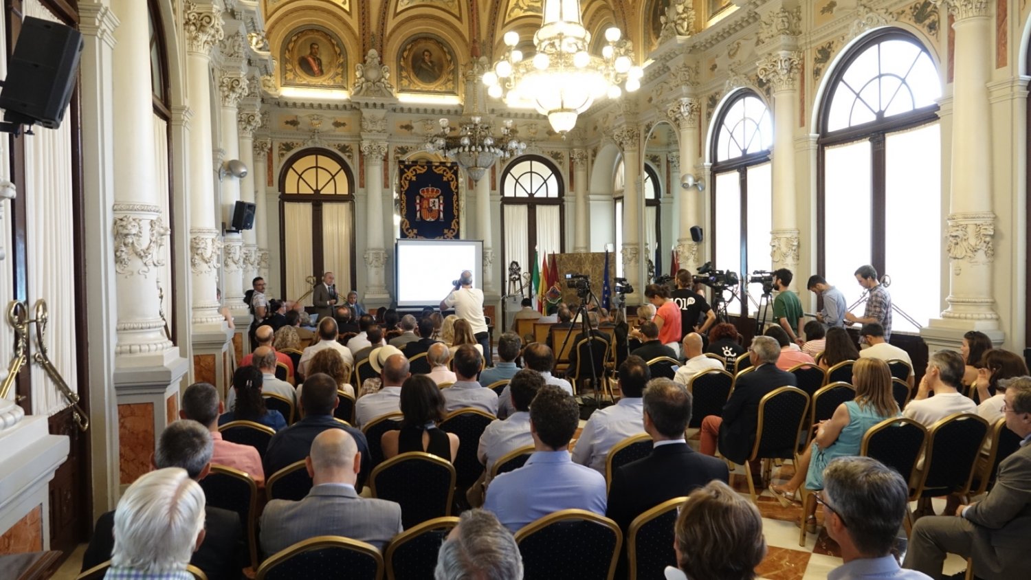 El soterramiento del eje litoral tendrá un coste cercano a los 300 millones de euros y De la Torre confía en iniciar la licitación de obras durante este mandato