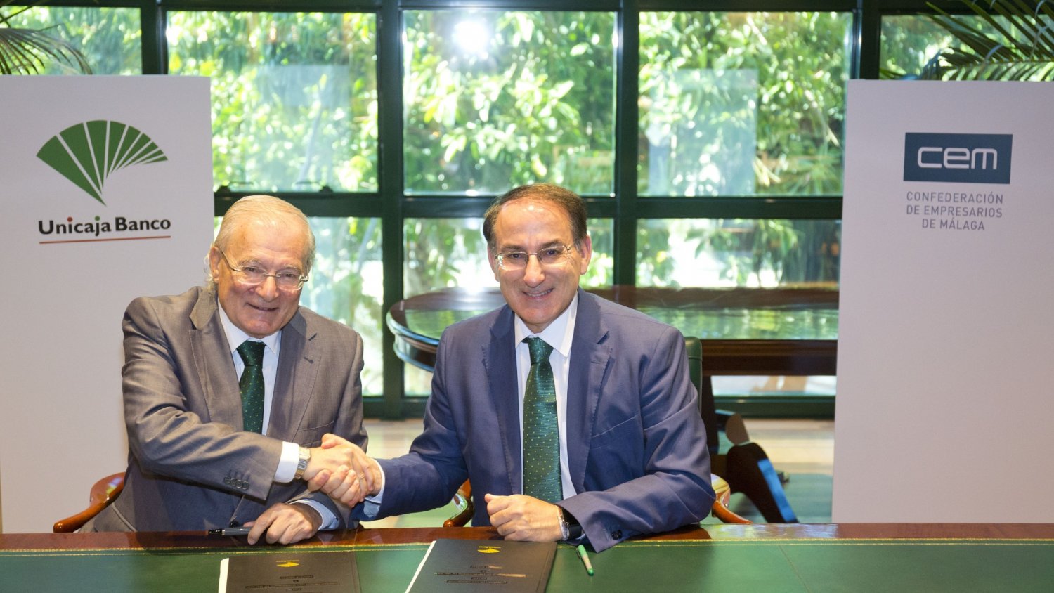 Unicaja Banco renueva su acuerdo con CEM para “fomentar inversiones y el emprendimiento en Málaga” y abre una línea de financiación de 700 millones
