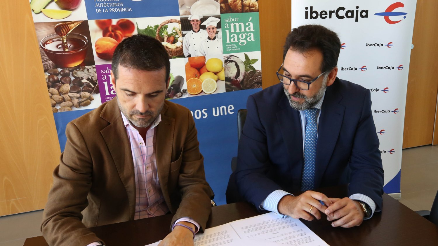 La Diputación continuará abriendo canales de financiación para las empresas adheridas a 'Sabor a Málaga' a través de un convenio con Ibercaja