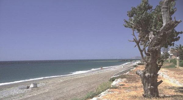 Se abre al baño la playa de Arroyo Vaquero tras ser cerrada por una perjudicial concentración de bacterias