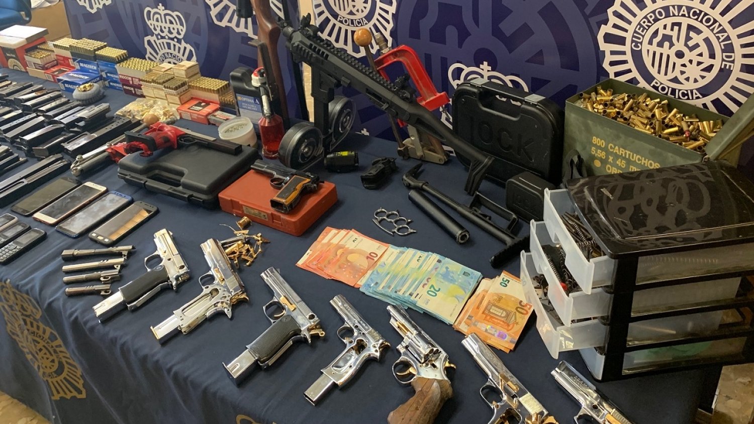 La Policía Nacional desarticula una red especializada en la “canibalización” de armas de fuego para su posterior venta en el mercado ilícito